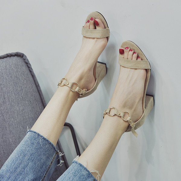 Sandale de dama moderne cu toc gros si decor glezna