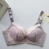 Sutien de dama cu bretele reglabile si dantela potrivit pentru utilizarea de zi cu zi
