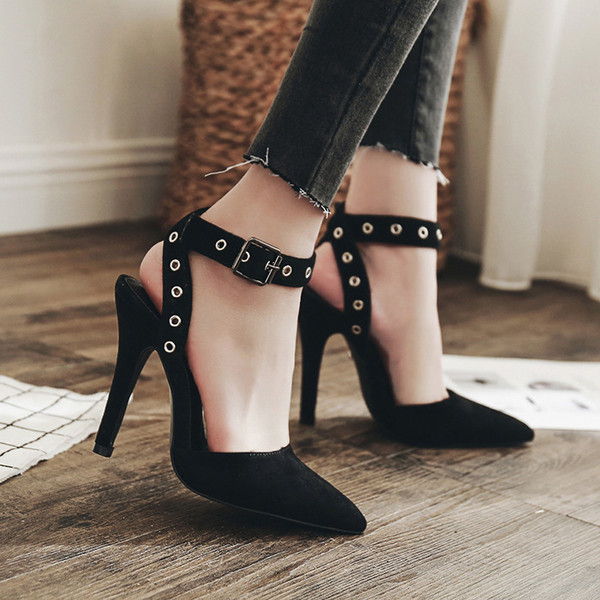 Sandale de dama moderne cu bretele de culoare neagra