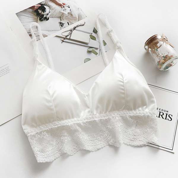 Γυναικείο  σουτιέν με λεπτές λουρίδες και δαντέλες