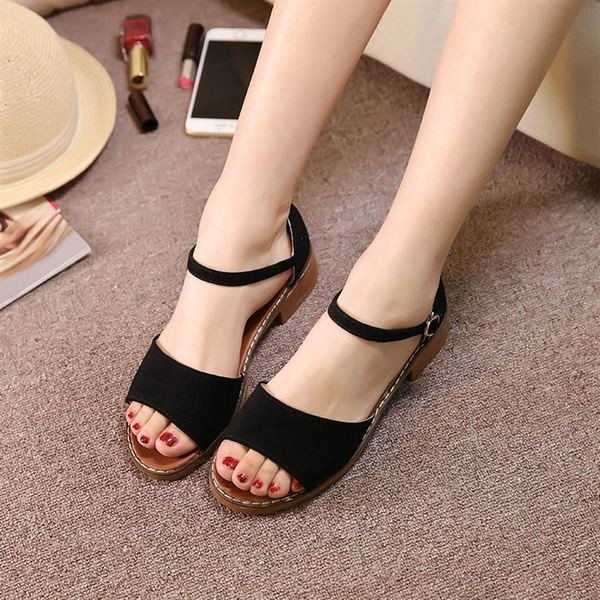 Sandale de dama potrivite pentru utilizarea de zi cu zi