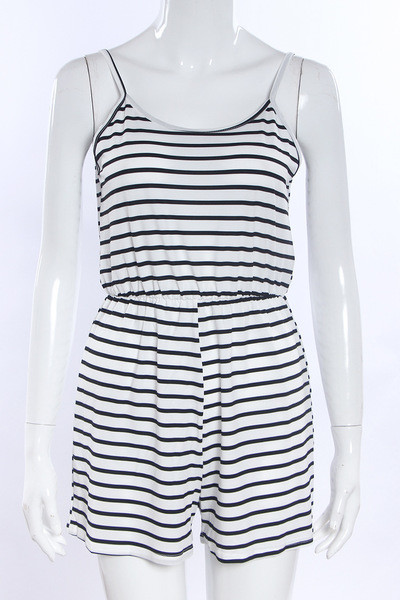 Γυναικεία ολόσωμη φόρμα  με ανοικτή πλάτη