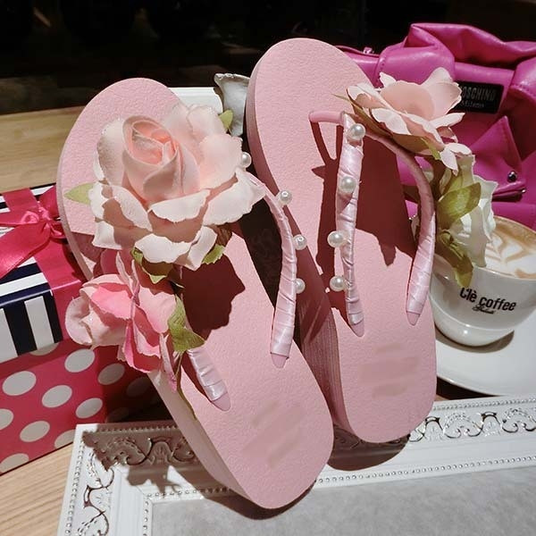 Papuci de plaja dama cu decor 3D si perle