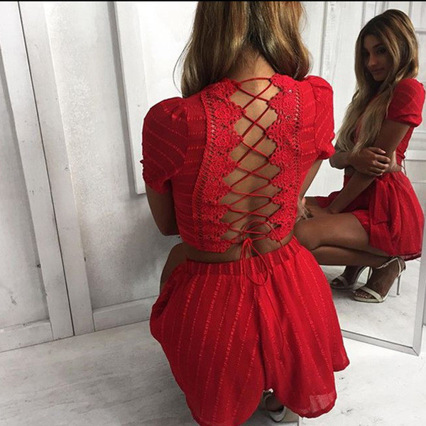 Set dama in doua culori - Tricou cu spatele deschis si pantaloni scurti cu talie inalta