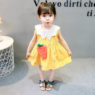 Παιδικό φόρεμα με πολύχρωμη εκτύπωση σε διάφορα χρώματα