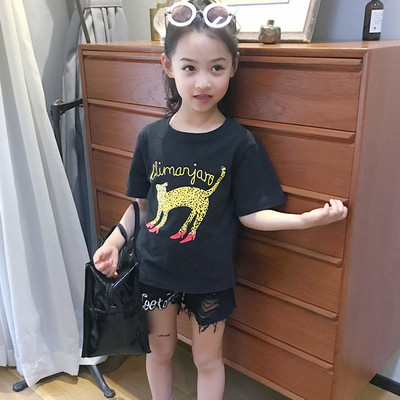 Βαμβακερό μπλουζάκι για κορίτσι με εκτύπωση σε λευκό και μαύρο χρώμα