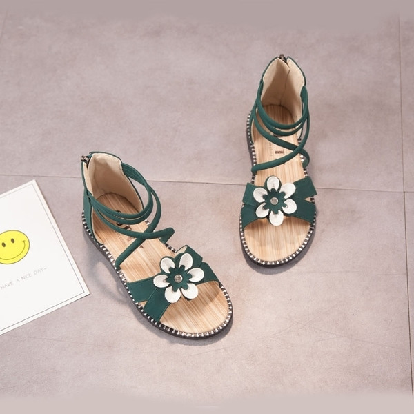 Sandale pentru copii pentru fete potrivite pentru utilizare zilnică în trei culori