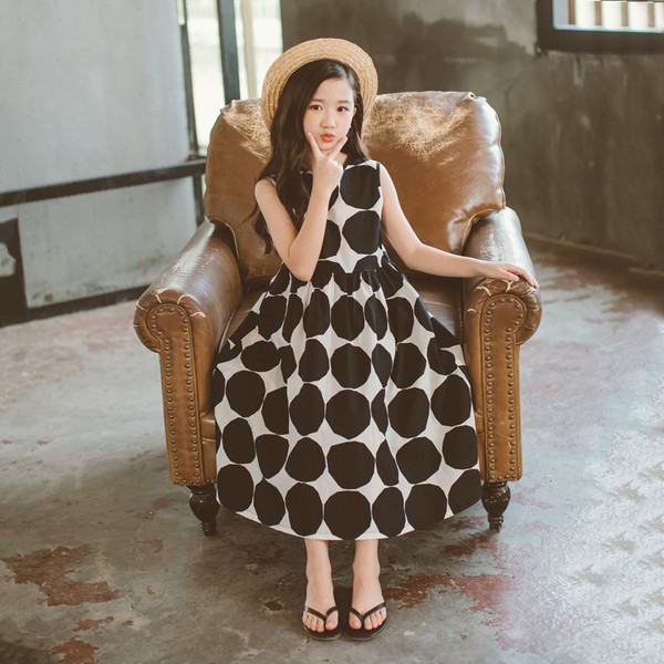 Model modern de croi rochie lunga pentru copii