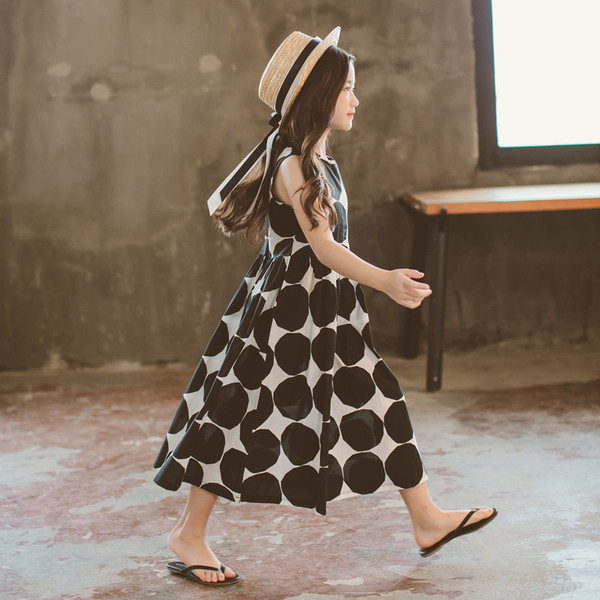 Model modern de croi rochie lunga pentru copii