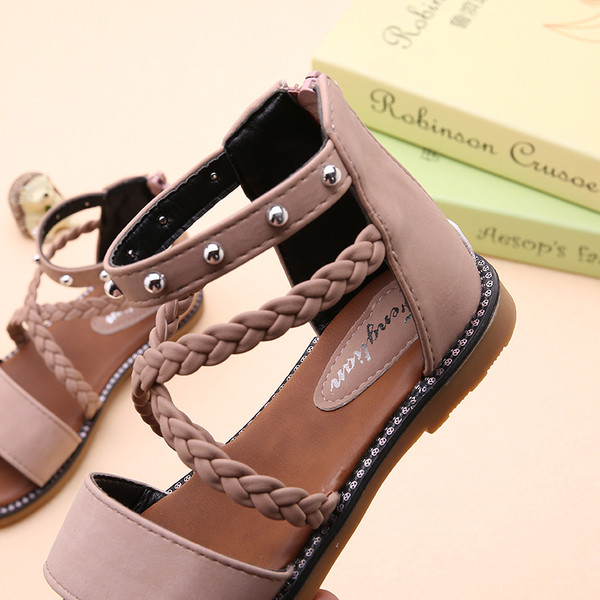 Μοντέρνα παιδικά σανδάλια για κορίτσια σε διάφορα χρώματα