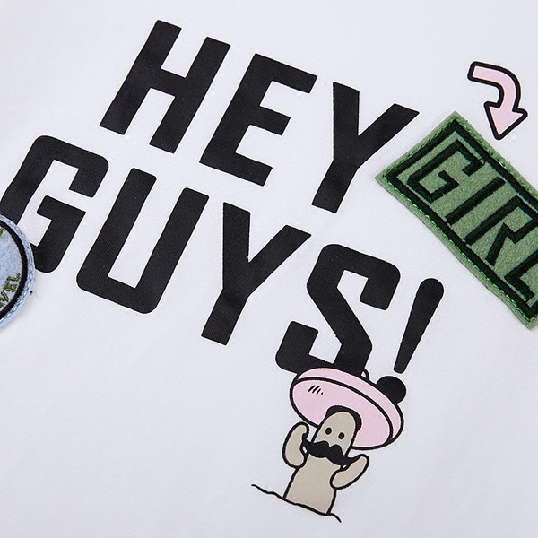 Tricou pentru copii pentru o fată în alb cu inscripție