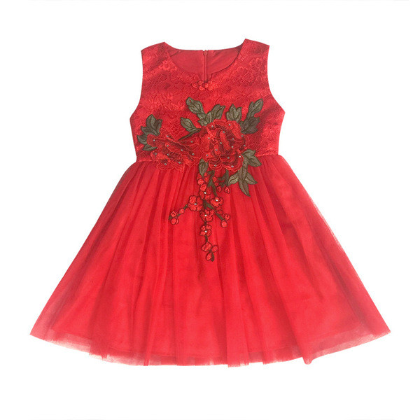 Modern női ruha tüll- és virágmotívumokkal több színben