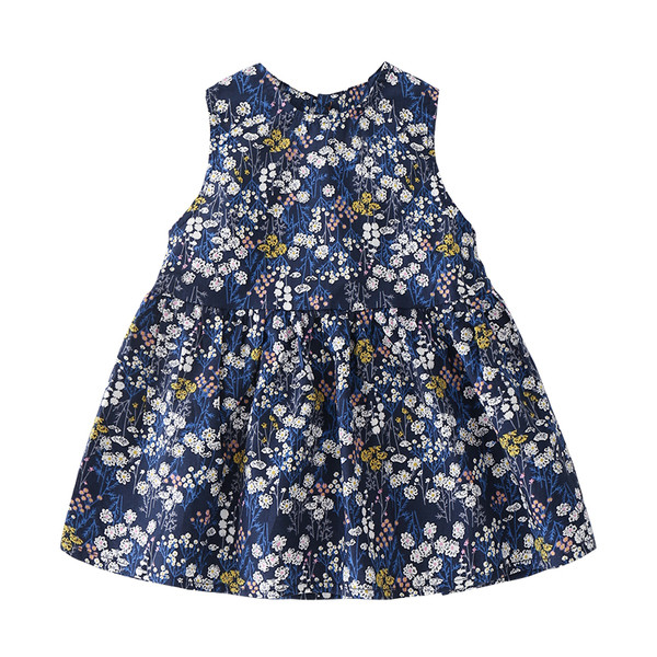 Μοντέλο απαλό παιδικό φόρεμα με φυτικά μοτίβα σε διάφορα χρώματα