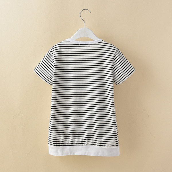 Παιδικό ριγέ μπλουζάκι με τρισδιάστατη εφαρμογή