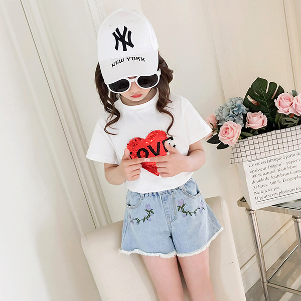 Μοντέρνα παιδικά σορτς  με ψηλή μέση και κεντήματα