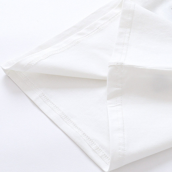 Tricou pentru copii in doua culori potrivit pentru fete si baieti cu inscriptie si imprimeu