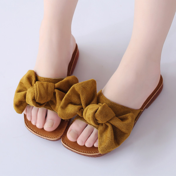 Παιδικές παντόφλες για κορίτσια με κορδέλα σε διάφορα χρώματα