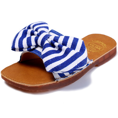 Παιδικές  παντόφλες  σε τρία χρώματα