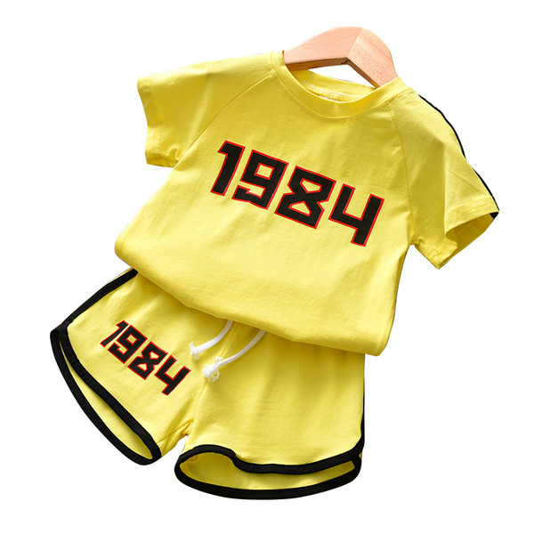 Παιδική αθλητική φόρμα σε δύο χρώματα με επιγραφή