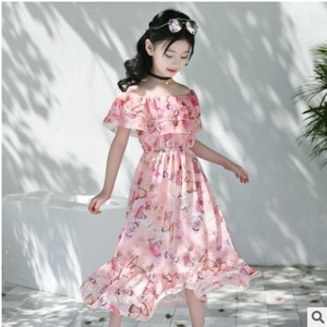 Μοντέρνο παιδικό φόρεμα με πεσμένα μανίκια και φυτικά μοτίβα