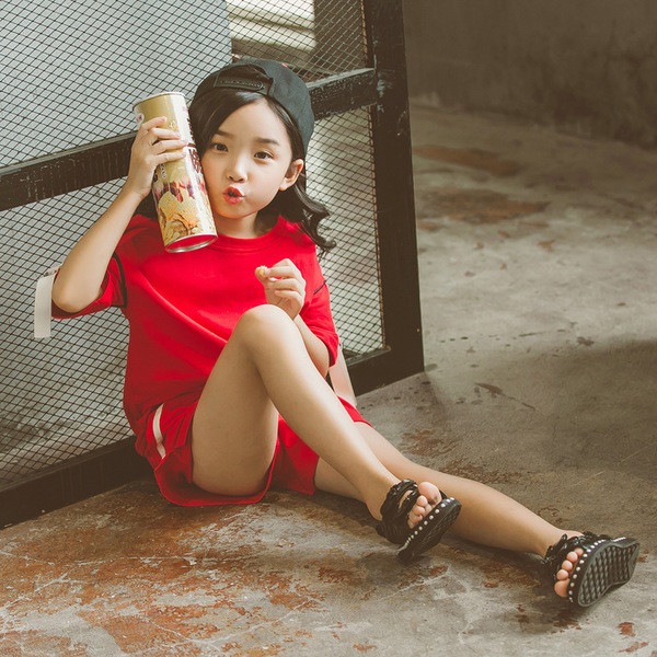 Set sport pentru fete pentru copii din două părți - tricou cu mâneci scurte și pantaloni scurți - două culori