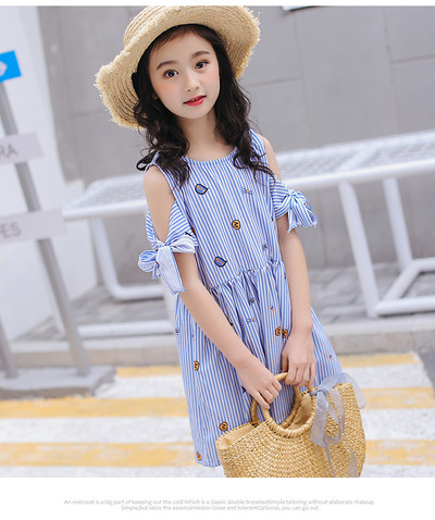 Model de rochie pentru copii cu dungi in albastru