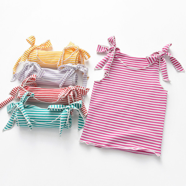 Раиран детски потник за момиче в няколко цвята с връзки