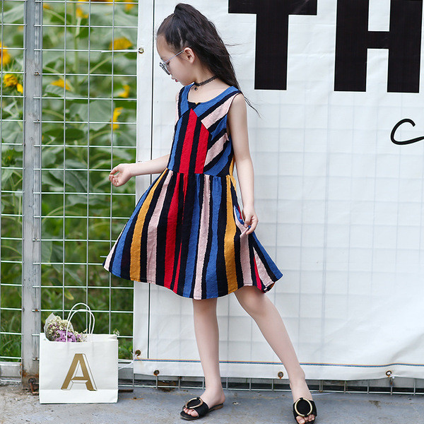 Model rochie colorata pentru copii croiala