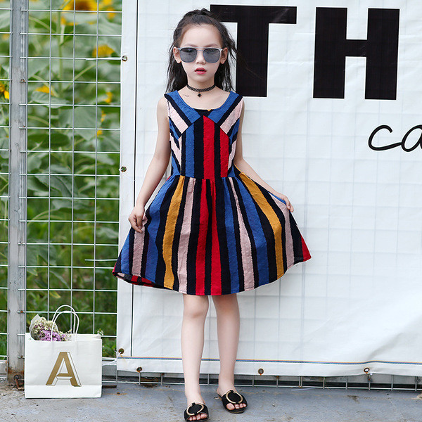 Model rochie colorata pentru copii croiala