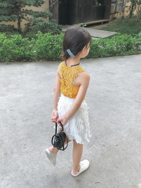 Maieu pentru copii pentru o fata cu dantela in mai multe culori