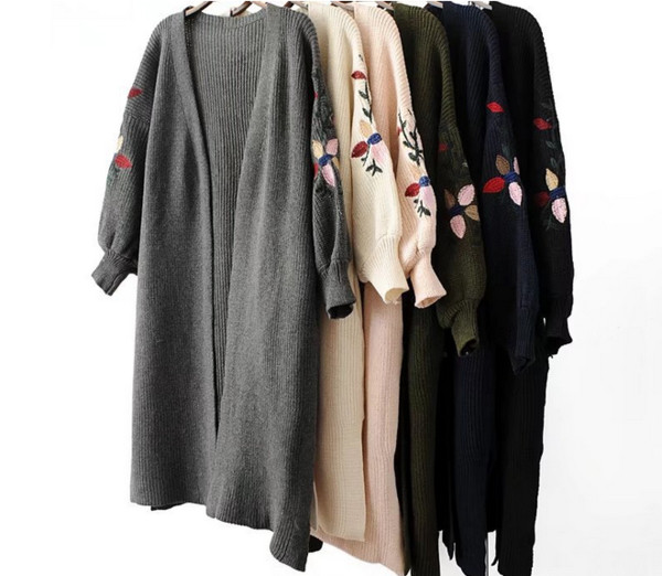 Cardigan dama in mai multe culori cu decor interesant