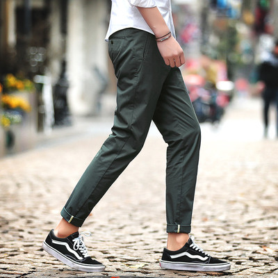 Κομψά ανδρικά παντελόνια με μήκος 9/10 σε διάφορα χρώματα