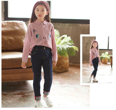 Μοντέρνο παιδικό πουκάμισο  με εφαρμογή για κορίτσια