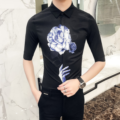 Κομψό ανδρικό πουκάμισο Λεπτό μοντέλο με πολύχρωμη εφαρμογή και μανίκια 3/4