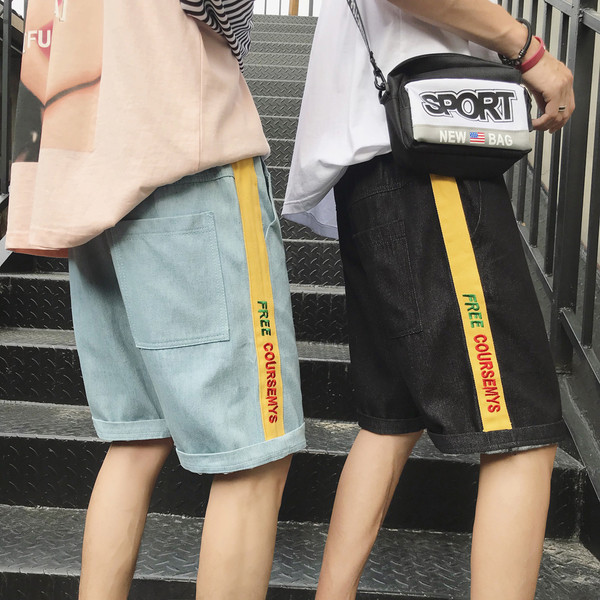 Pantaloni scurți din denim pentru bărbați la modă