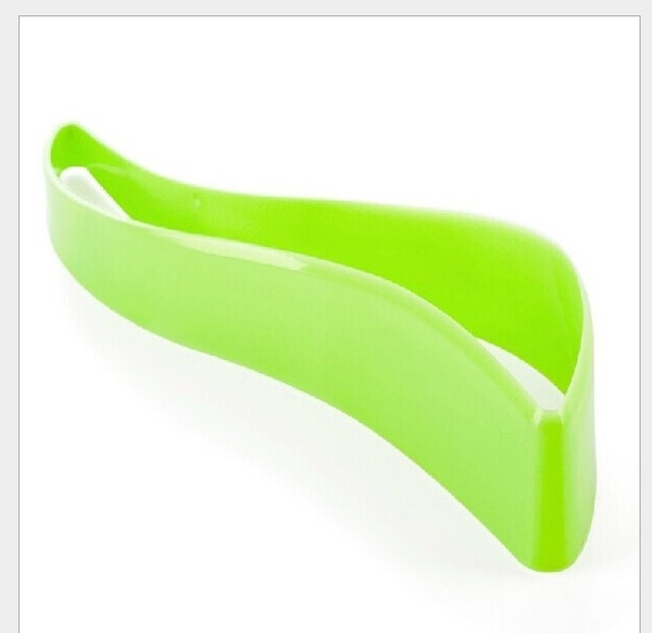 Cuțit convenabil pentru tort