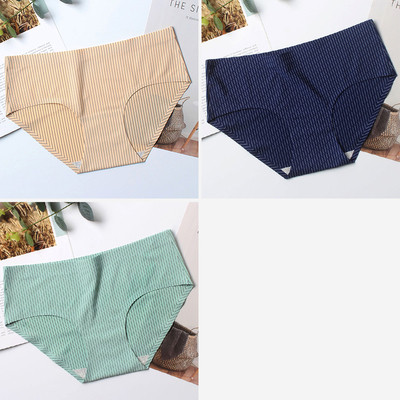 Γυναικεία μπικίνι σε διάφορα χρώματα σετ 3 τεμαχίων