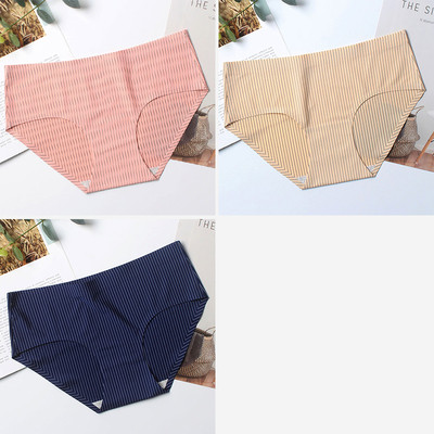 Γυναικεία μπικίνι σε διάφορα χρώματα σετ 3 τεμαχίων