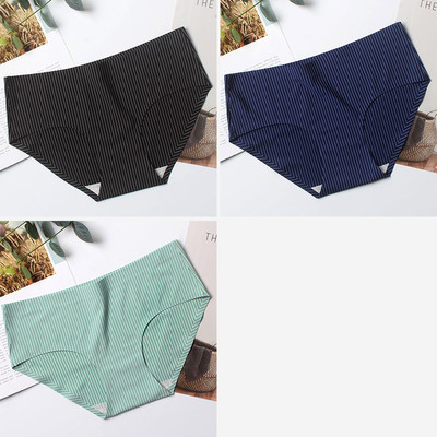 Γυναικεία μπικίνι σε διάφορα χρώματα σετ 3 τεμαχίων