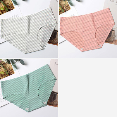 Γυναικεία μπικίνι σε διάφορα χρώματα σετ 3 τεμαχίων