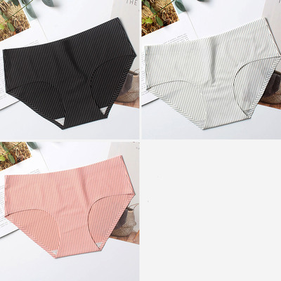 Γυναικεία μπικίνι σε διάφορα χρώματα σετ 3 τεμαχίων