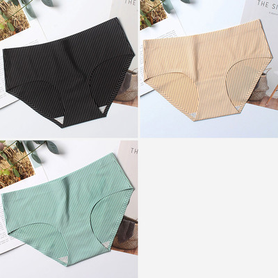 Γυναικεία μπικίνι σε διάφορα χρώματα σετ 3 τεμαχίων