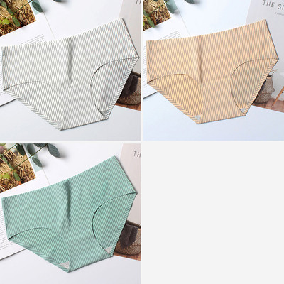 Γυναικεία μπικίνι σε διάφορα χρώματα σετ 3 τεμαχίων