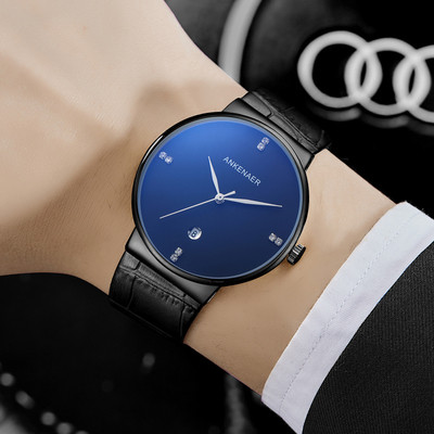 Κομψό ρολόι κατάλληλο για άνδρες και γυναίκες σε δύο μοντέλα