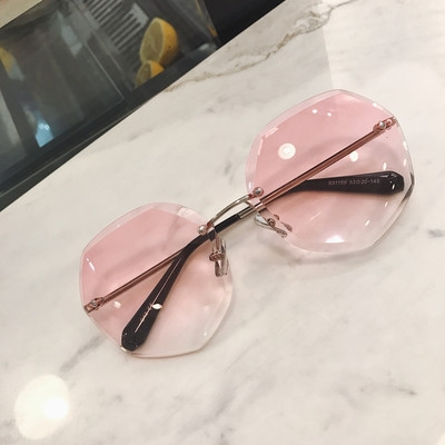 Σύγχρονα γυαλιά ηλίου