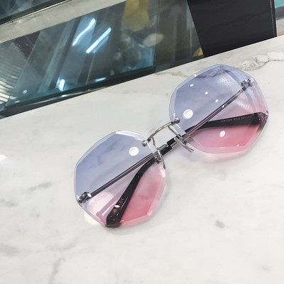 Σύγχρονα γυαλιά ηλίου