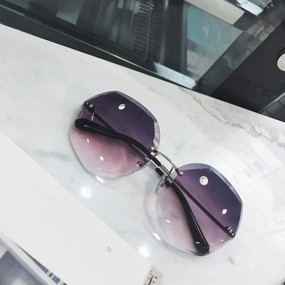 Σύγχρονα γυαλιά ηλίου