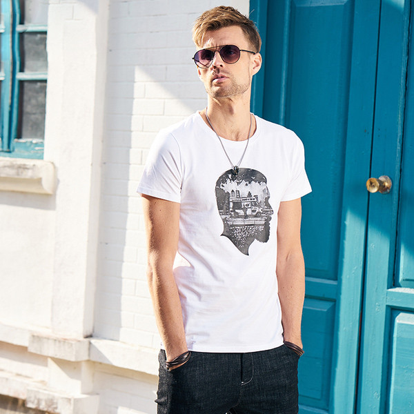 Модерна мъжка тениска с апликация и О-образна яка 