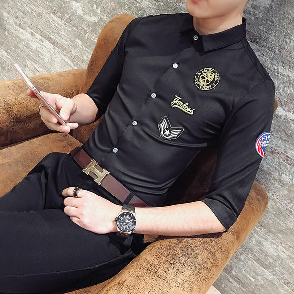 Cămașă bărbătească stilată Model Slim cu aplicație colorată în două culori