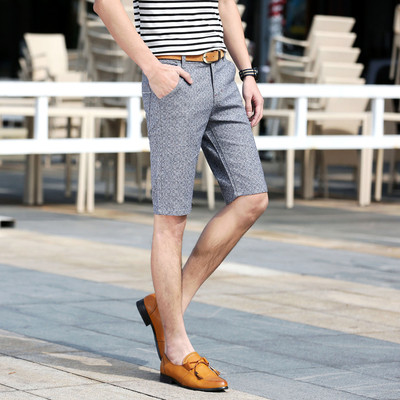 Pantaloni scurti si pantaloni eleganti in doua culori